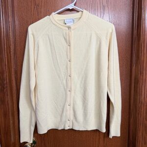 Like New Designers Originals Yellow With Pearl Like Buttons Cardigan